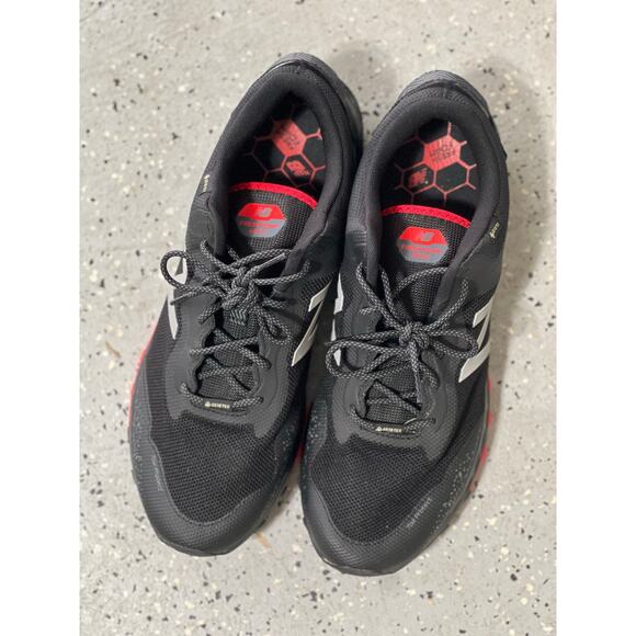 New Balance Fresh Foam Arishi Gore Tex Running Shoes Men's size 15 D Black - Picture 1 of 7